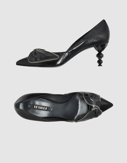 Le Silla Closed-toe Slip-ons  - Item 44325578