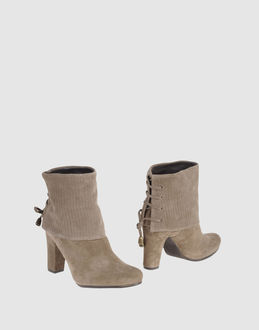Keys Ankle Boots - Item 44326446