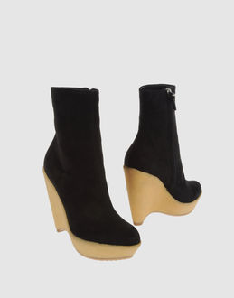 Vicini Tapeet Ankle Boots - Item 44330474
