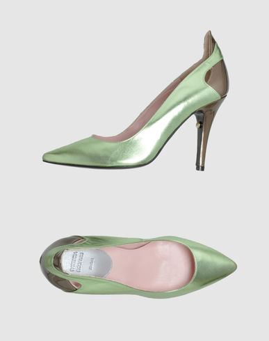 ZOOM PATRICIA ROSALES - Pump