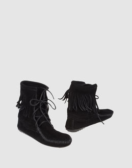 MINNETONKA MOCCASIN Ankle boots - Item 44336037