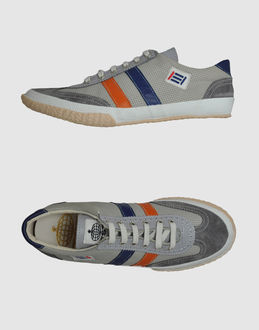  Bild tst - Sneakers