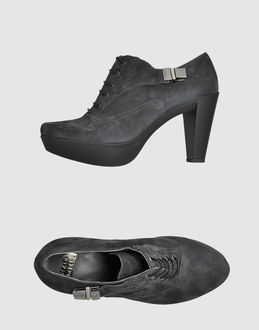 MARE - CALZATURE - Stringate - su YOOX.COM