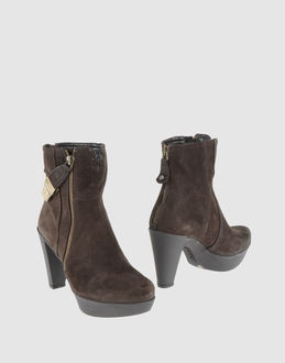 Mare Ankle Boots - Item 44339227