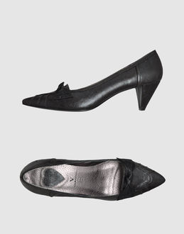 Verona Moccasins With Heel - Item 44339242