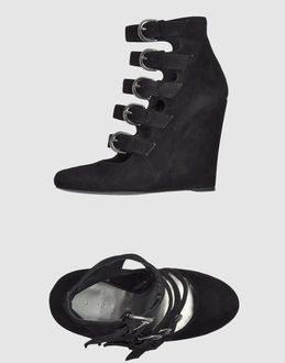 BARBARA BUI - CALZATURE - Zeppe - su YOOX.COM