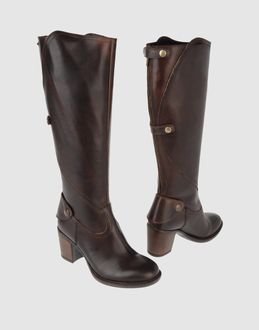 GESTE PROPOSITION - CALZATURE - Stivali con tacco - su YOOX.COM