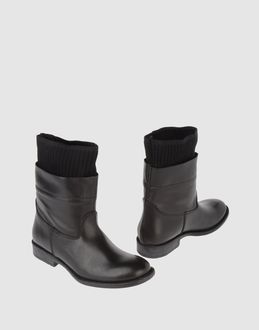 GESTE PROPOSITION - CALZATURE - Stivaletti - su YOOX.COM