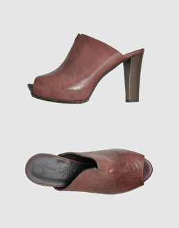 HENRY BEGUELIN FOOTWEAR Mules WOMEN on YOOX.COM