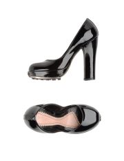 JOHN GALLIANO - Plateau Pumps