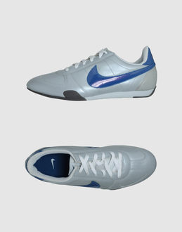 NIKE - SCHUHE - Sneakers - bei YOOX.COM