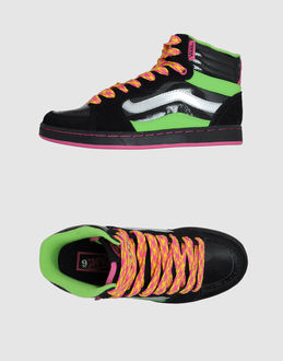 VANS - CALZATURE - Sneakers alte - su YOOX.COM