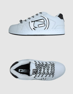 GLOBE - CALZATURE - Sneakers - su YOOX.COM