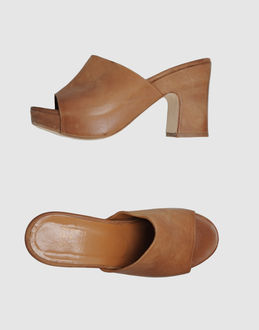 STRATEGIA - CALZATURE - Sandali con plateau - su YOOX.COM