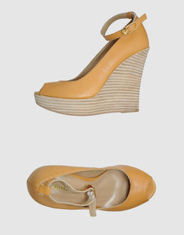ADELE FADO - CALZATURE - Zeppe - su YOOX.COM