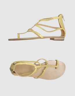 ADELE FADO - CALZATURE - Infradito - su YOOX.COM