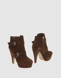 FAUSTA MORETTI - CALZATURE - Stivaletti - su YOOX.COM