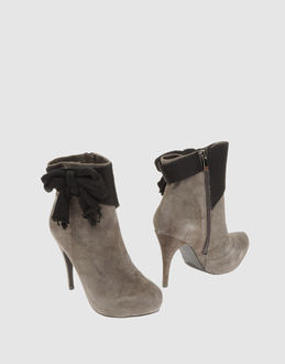 FAUSTA MORETTI - CALZATURE - Stivaletti - su YOOX.COM