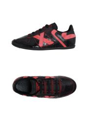 MUNICH - Sneakers