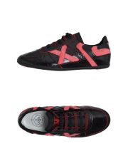 MUNICH - Sneakers