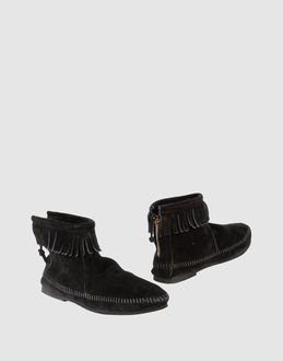 MINNETONKA MOCCASIN - CALZATURE - Stivaletti - su YOOX.COM