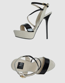 ISLO ISABELLA LORUSSO - CALZATURE - Sandali con plateau - su YOOX.COM