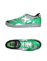 MUNICH - Sneakers