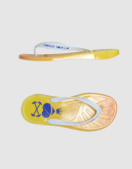 FRANKIE MORELLO - CALZATURE - Infradito - su YOOX.COM