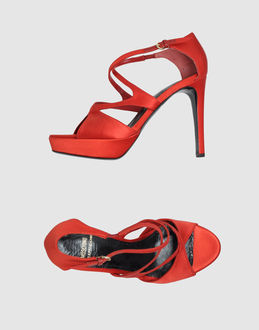MOSCHINO CHEAPANDCHIC - CALZATURE - Sandali con plateau - su YOOX.COM