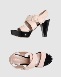GIANVITO ROSSI - CALZATURE - Sandali con plateau - su YOOX.COM