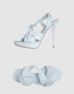 GIANVITO ROSSI - CALZATURE - Sandali con plateau - su YOOX.COM