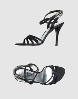 STUART WEITZMAN - CALZATURE - Sandali con tacco - su YOOX.COM