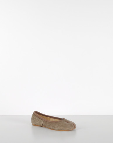 Ballet flats