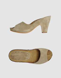 MANUFACTURE D'ESSAI - CALZATURE - Sandali con plateau - su YOOX.COM