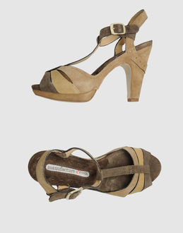 MANUFACTURE D'ESSAI - CALZATURE - Sandali con plateau - su YOOX.COM