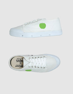 COMME DES GARÇONS - CALZATURE - Sneakers - su YOOX.COM