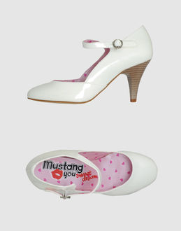 MUSTANG - CALZATURE - Decolletes - su YOOX.COM