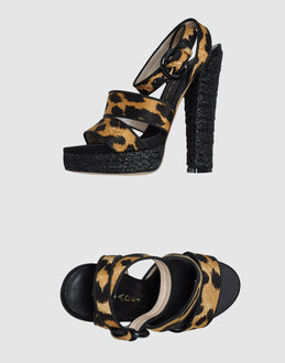 CASADEI - CALZATURE - Sandali con plateau - su YOOX.COM