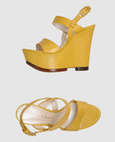 Confronta prezzi Casadei - calzature - zeppe su yoox.com