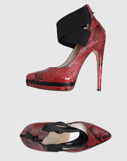 CASADEI - CALZATURE - Decolletes con plateau - su YOOX.COM