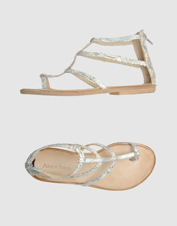 ADELE FADO - CALZATURE - Infradito - su YOOX.COM