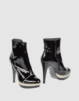 02 - CALZATURE - Stivaletti - su YOOX.COM