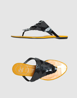 ROGER VIVIER - CALZATURE - Infradito - su YOOX.COM