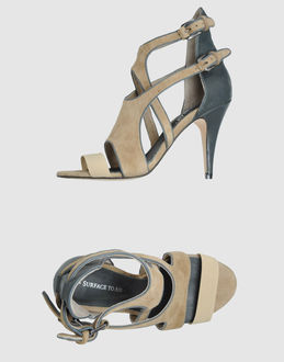 SURFACE TO AIR - CALZATURE - Sandali con tacco - su YOOX.COM