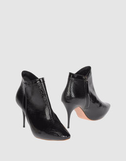 ALEXANDER MCQUEEN - CALZATURE - Stivaletti - su YOOX.COM