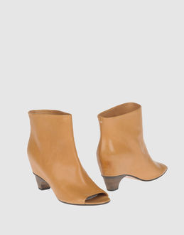 MAISON MARTIN MARGIELA 22 - CALZATURE - Stivaletti - su YOOX.COM
