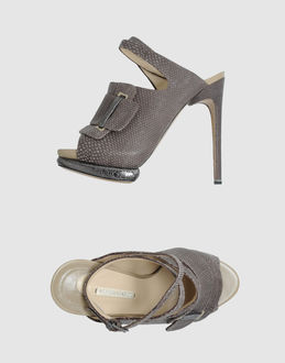NICHOLAS KIRKWOOD - CALZATURE - Sandali con plateau - su YOOX.COM