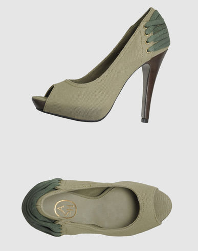 ZOOM ASH - Closed-toe slip-ons