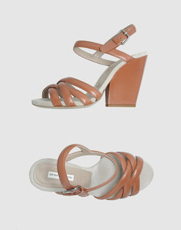 DRIES VAN NOTEN - CALZATURE - Sandali con tacco - su YOOX.COM