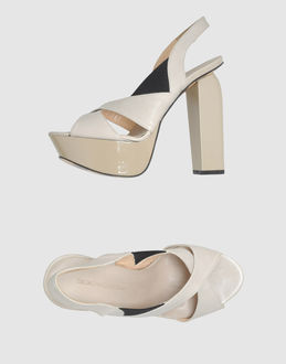 GEORGINAGOODMAN - CALZATURE - Sandali con plateau - su YOOX.COM